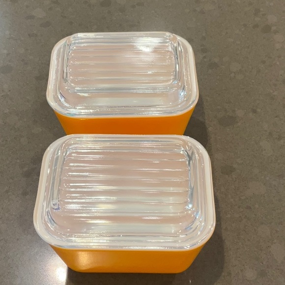 Vintage Pyrex Orange Food Storage Containers for Kitchen - Picture 5 of 5